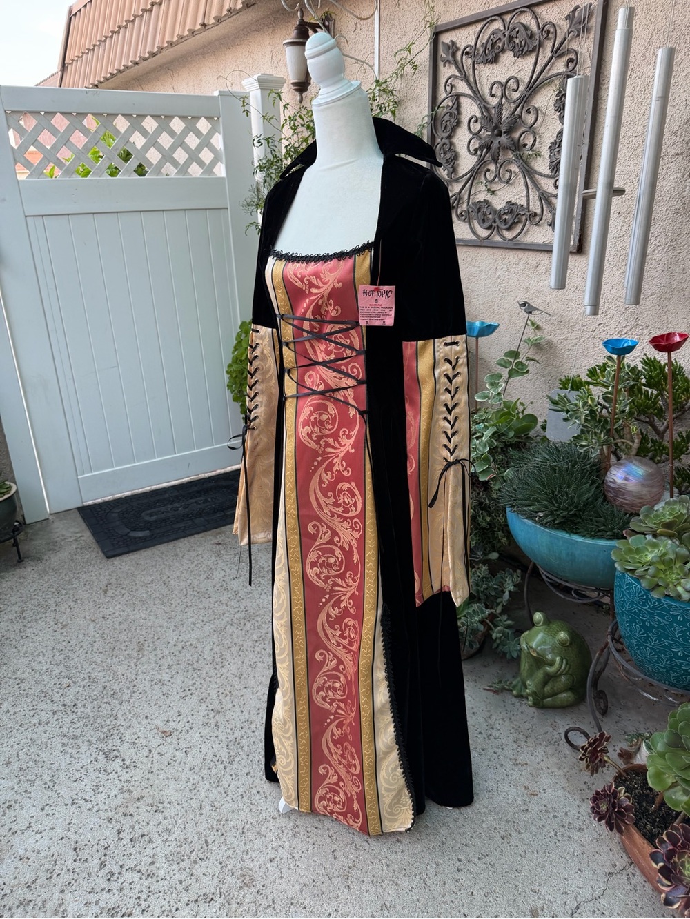 NWT Vintage HOT TOPIC Y2K Subterranea Gothic Renaissance Costume Cosplay Gown